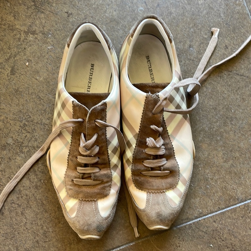 Burberry shoes